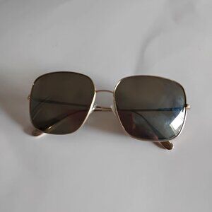 Maui Jim  Sunglasses Triton Dark Oversize Lens with shiny thin gold tone frame